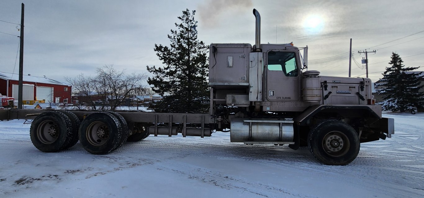 1998 Kenworth C500 T/A Cab and Chassis