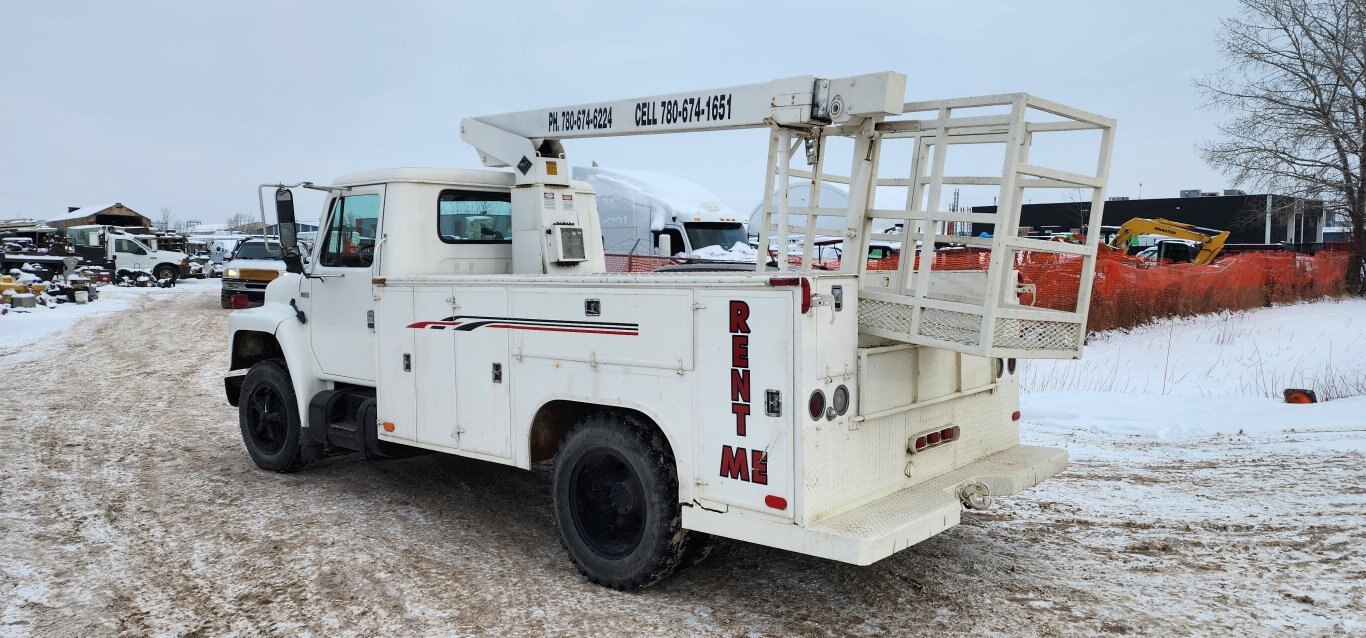 1979 International 1724 Bucket Truck