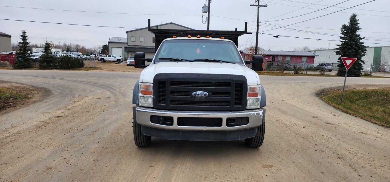 2008 Ford F 550 XLT Crew Cab Flatbed Truck