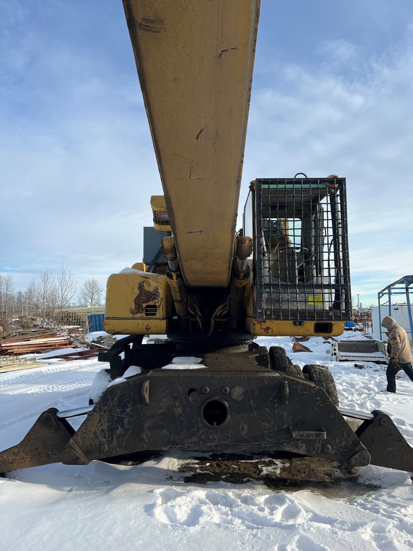 2006 Cat M325D Wheel Material Handler