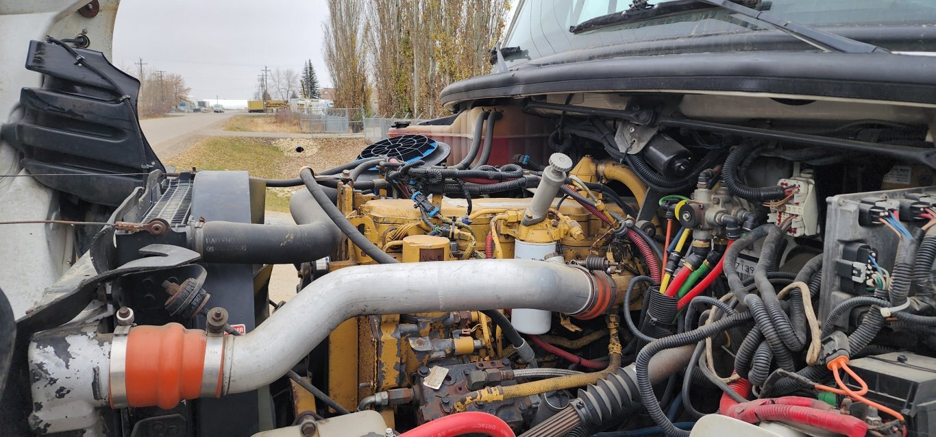 2005 Freightliner M2 106 T/A Refigerated Truck