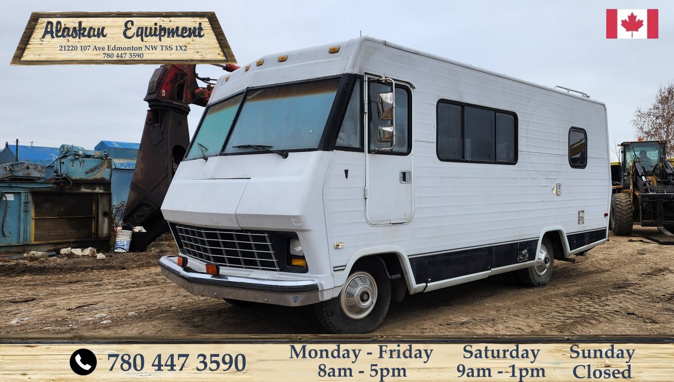 1984 Chevrolet P30 Winnebago Motor Home Office Conversion