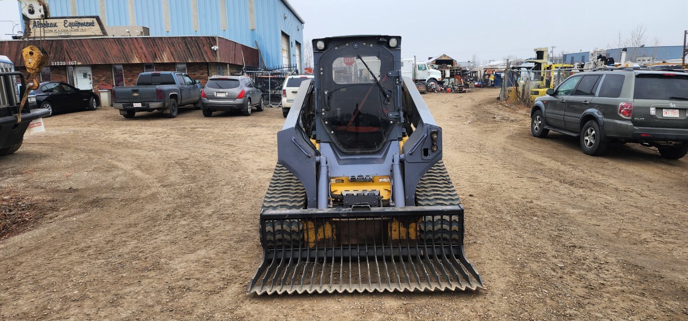 2017 John Deere 331G Skid Steer Loader