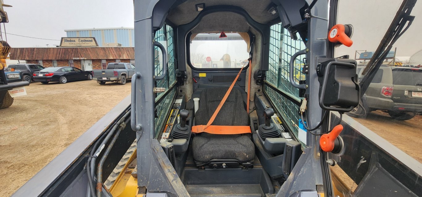 2017 John Deere 331G Skid Steer Loader