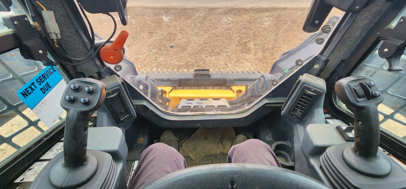 2017 John Deere 331G Skid Steer Loader