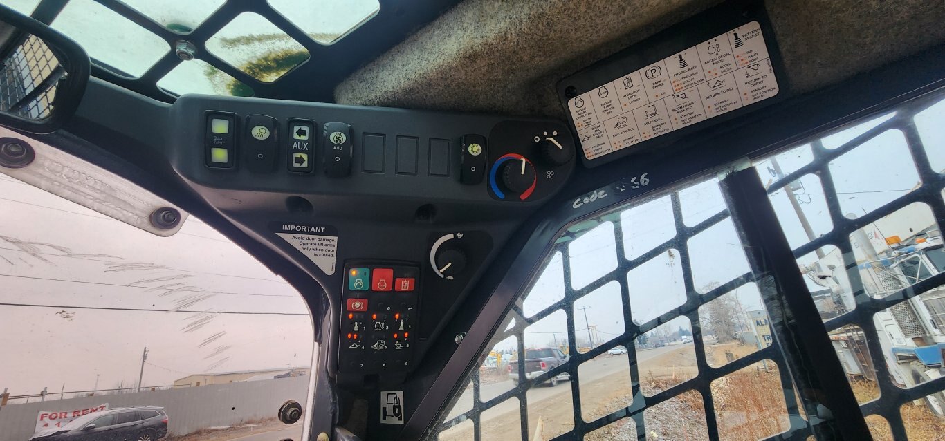 2017 John Deere 331G Skid Steer Loader