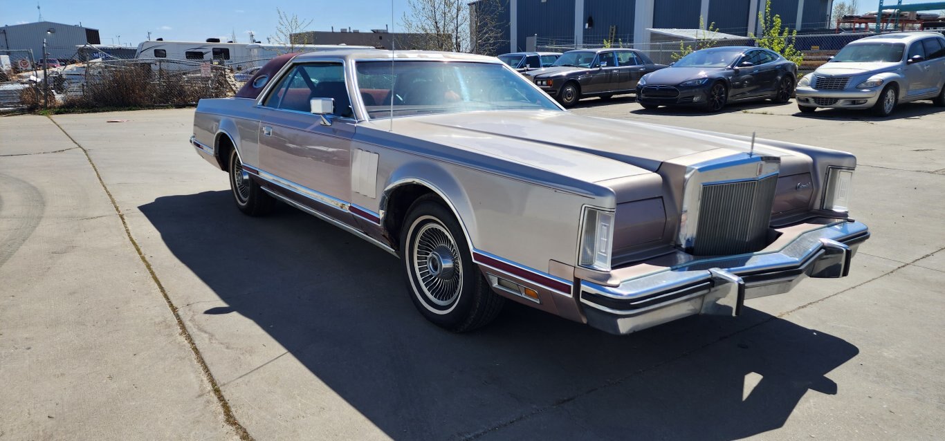1979 Lincoln Continental 2 Door car