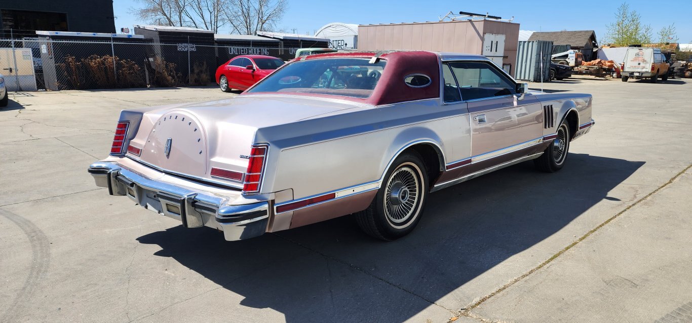 1979 Lincoln Continental 2 Door car