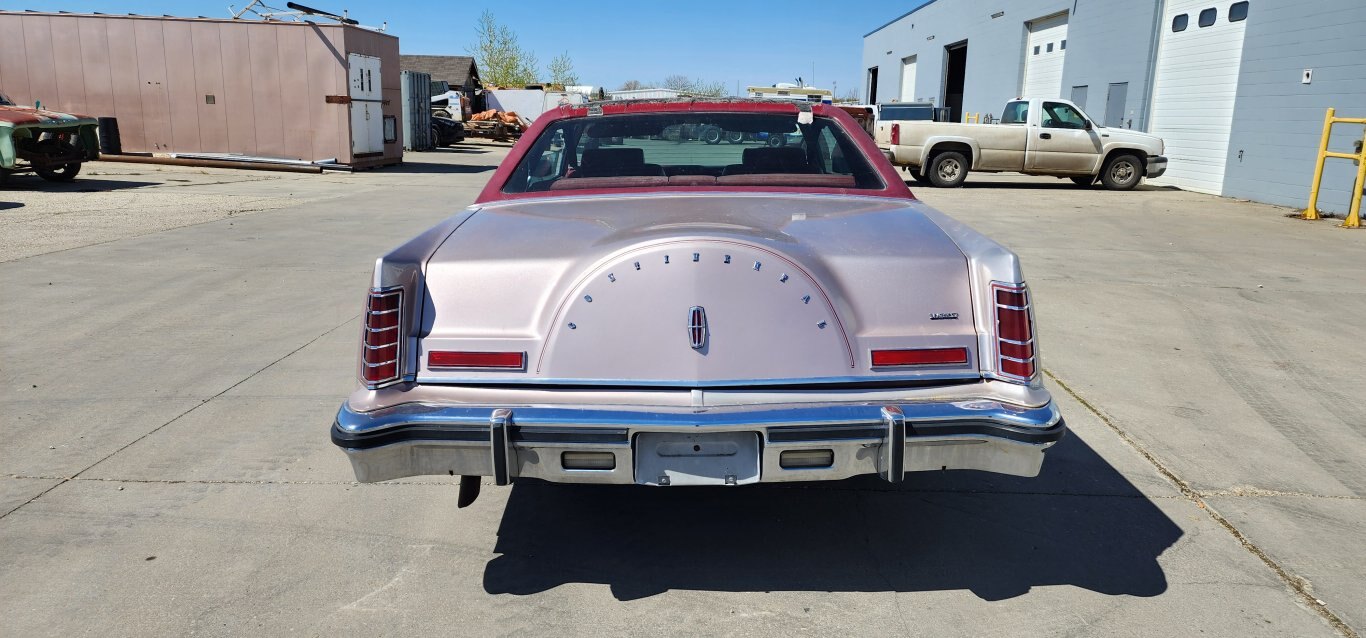 1979 Lincoln Continental 2 Door car
