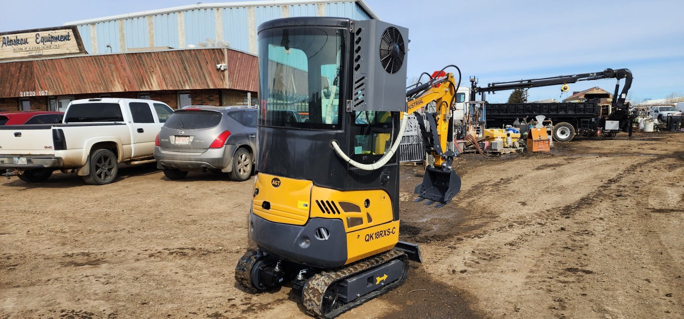 2024 AGT QK18RXS C Mini Excavator