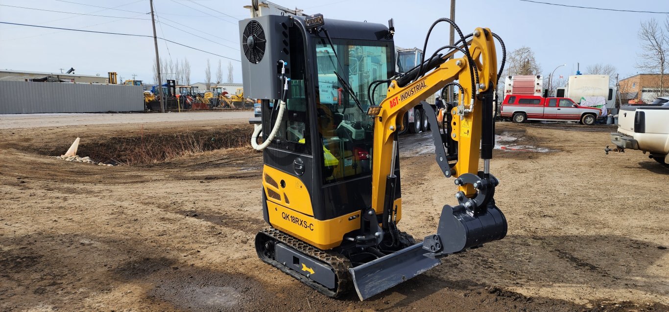 2024 AGT QK18RXS C Mini Excavator