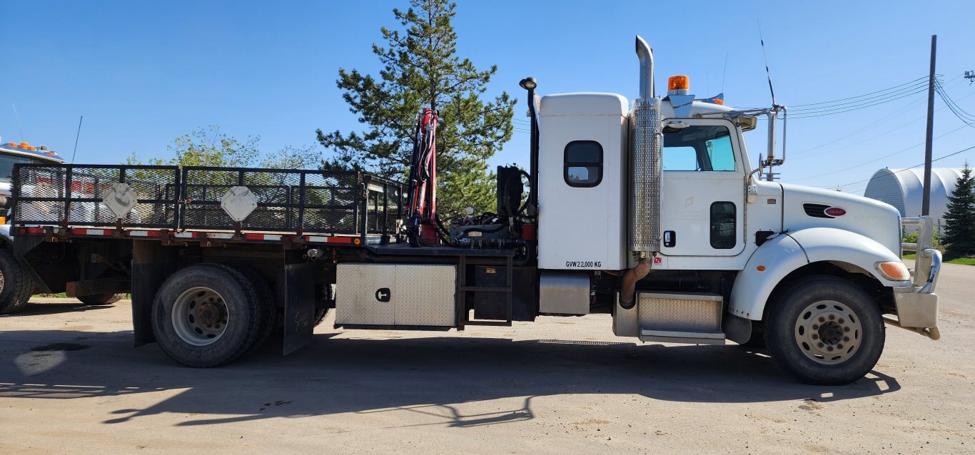 2009 Peterbilt 335 Sleeper Boom Truck S/A