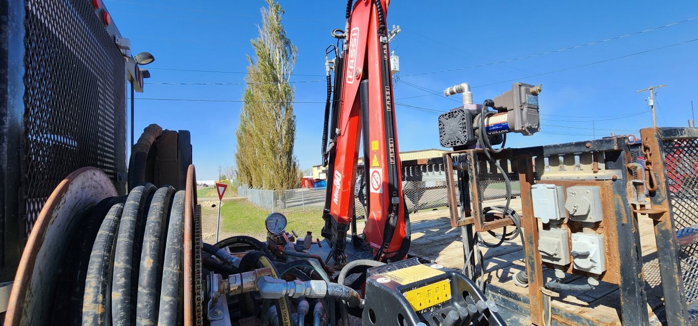 2009 Peterbilt 335 Sleeper Boom Truck S/A