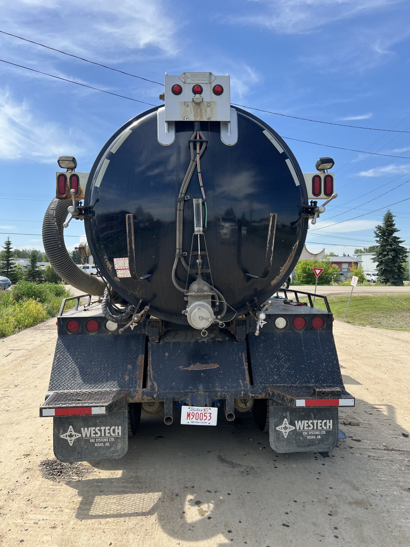 2001 International F4900 6x4 Vacuum Tanker Truck w/ 2008 Westech