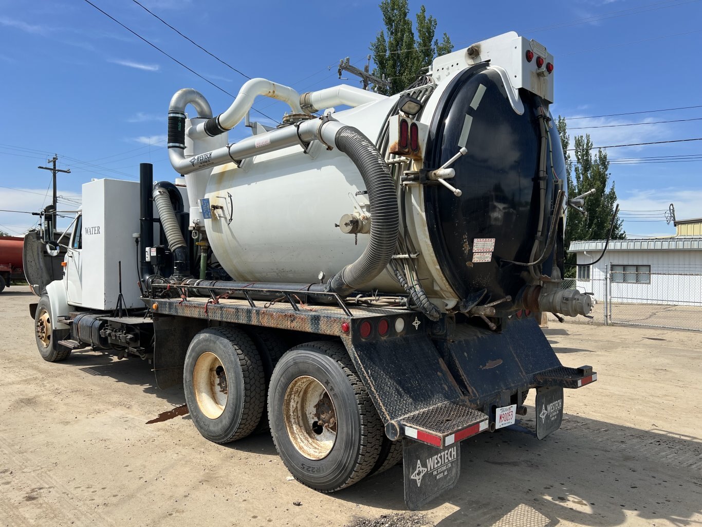 2001 International F4900 6x4 Vacuum Tanker Truck w/ 2008 Westech