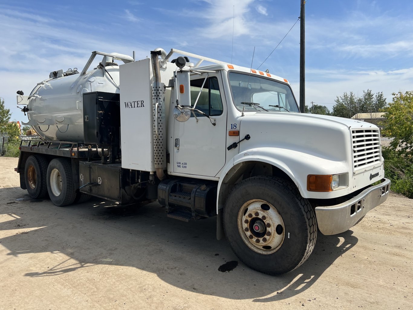 2001 International F4900 6x4 Vacuum Tanker Truck w/ 2008 Westech