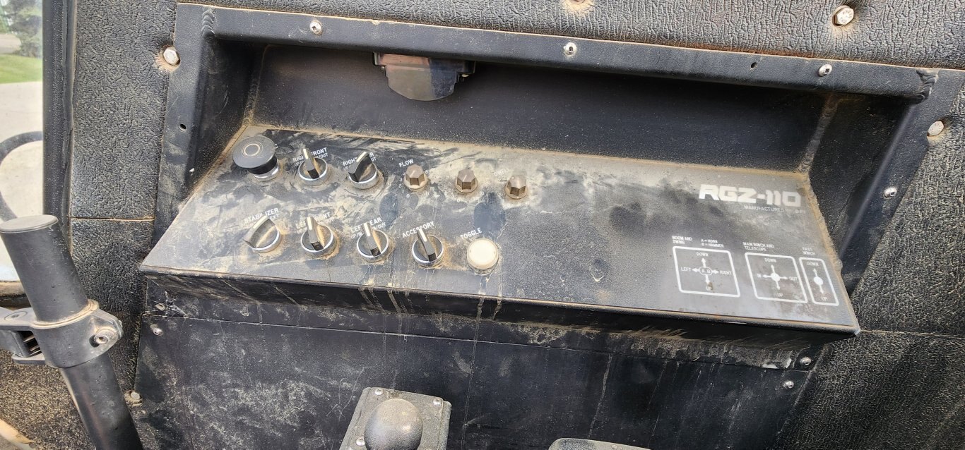 2005 Kenworth T800 Twin Steer Sleeper Boom Truck Tri axle