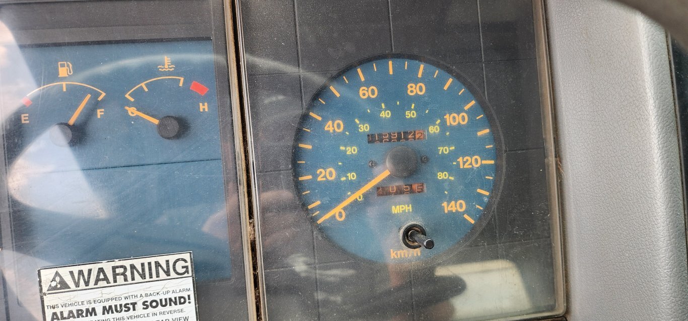 2002 Hino FB1817 S/A Cube Van