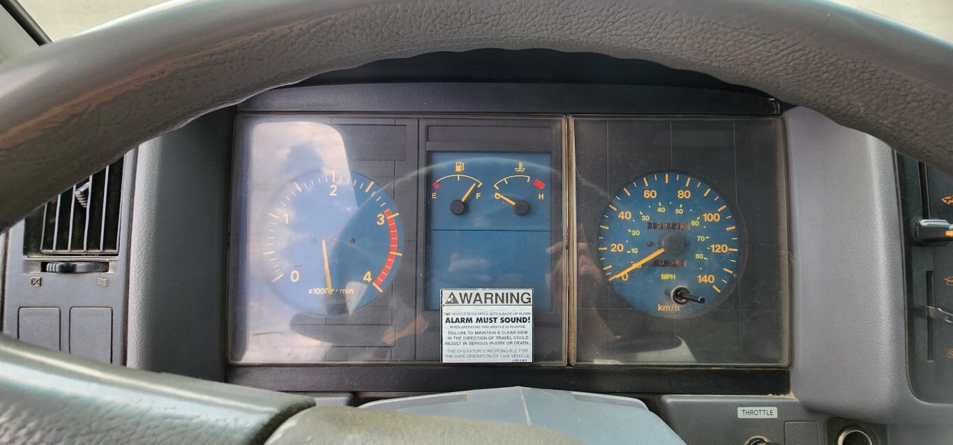 2002 Hino FB1817 S/A Cube Van