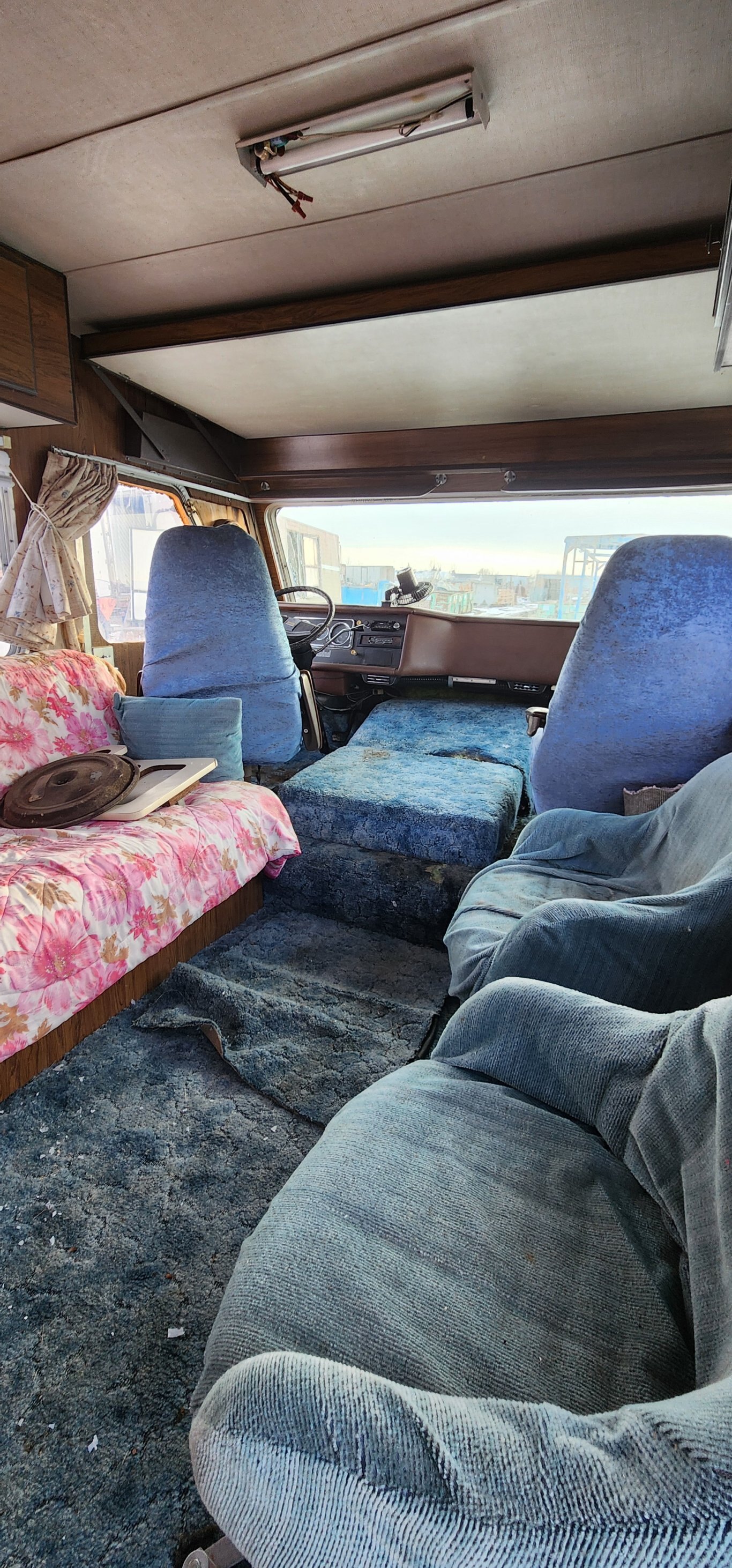 1977 GMC Southwind 28ft Motorhome