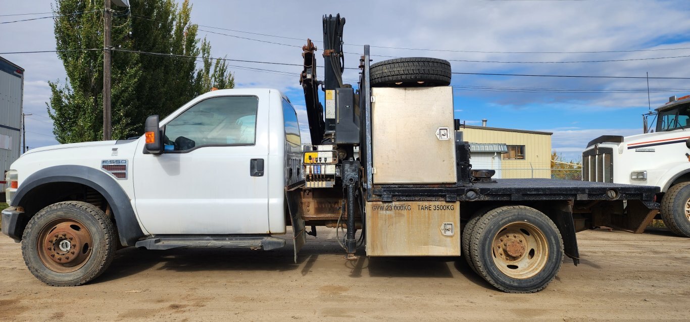 2008 Ford F550 Super Duty 4x4 Picker Deck truck