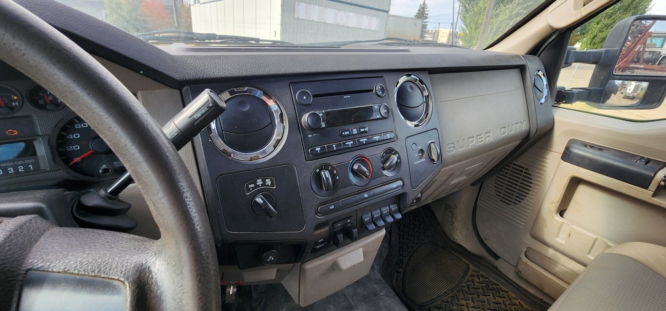 2008 Ford F550 Super Duty 4x4 Picker Deck truck