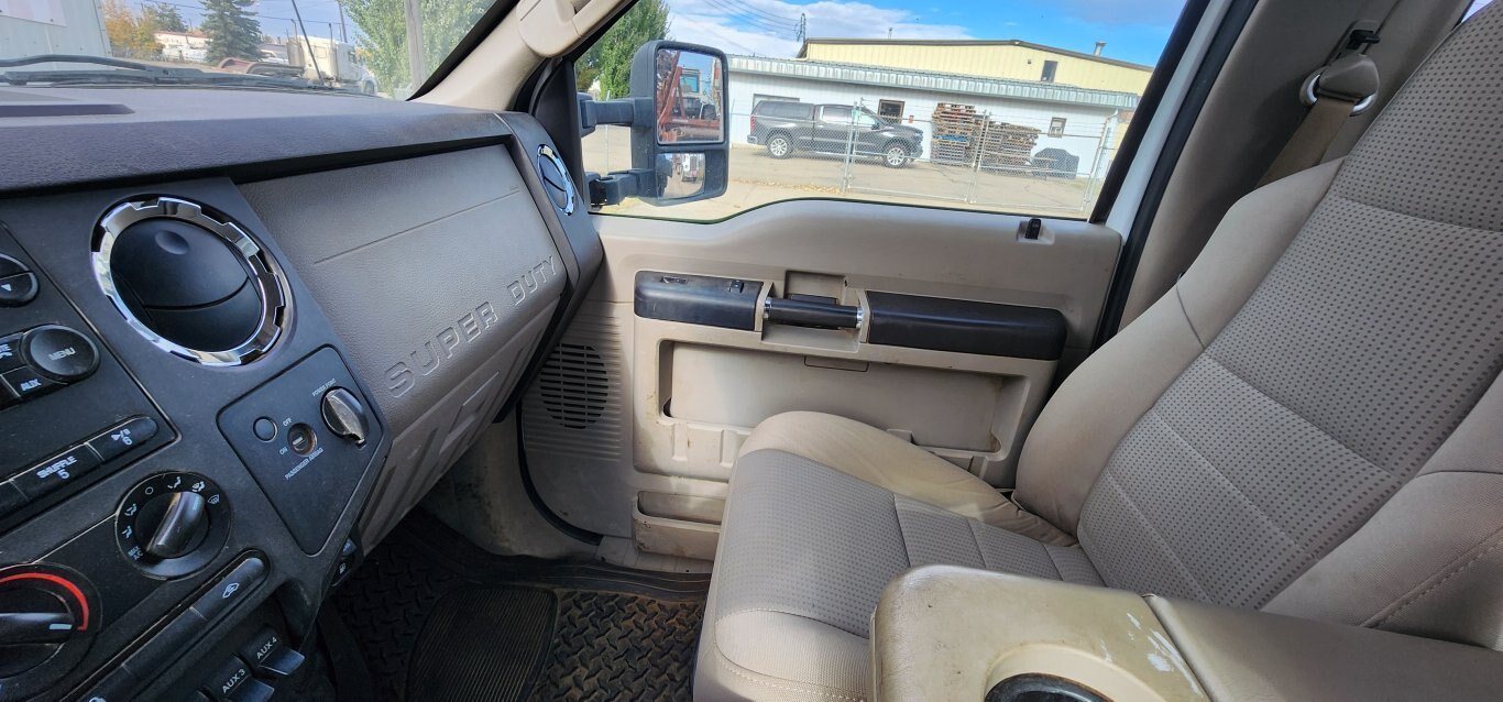 2008 Ford F550 Super Duty 4x4 Picker Deck truck