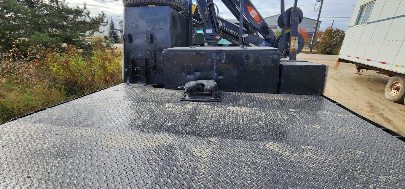 2008 Ford F550 Super Duty 4x4 Picker Deck truck