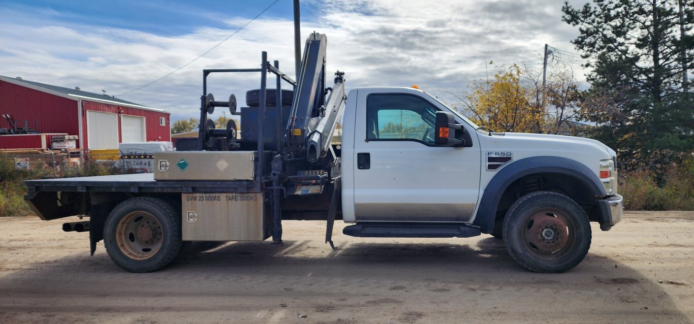 2008 Ford F550 Super Duty 4x4 Picker Deck truck