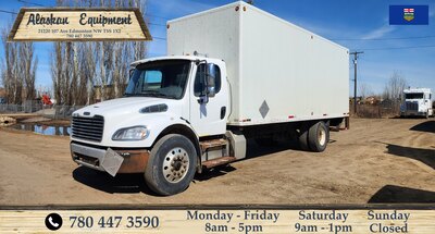 2015 Freightliner M2 106 S/A Van Body Truck