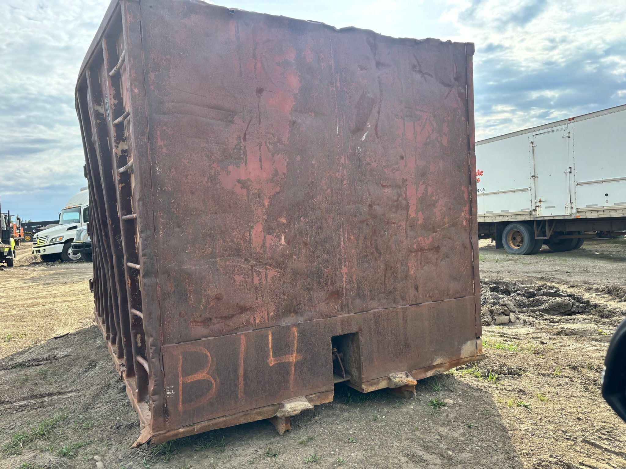 ~20ft Bin