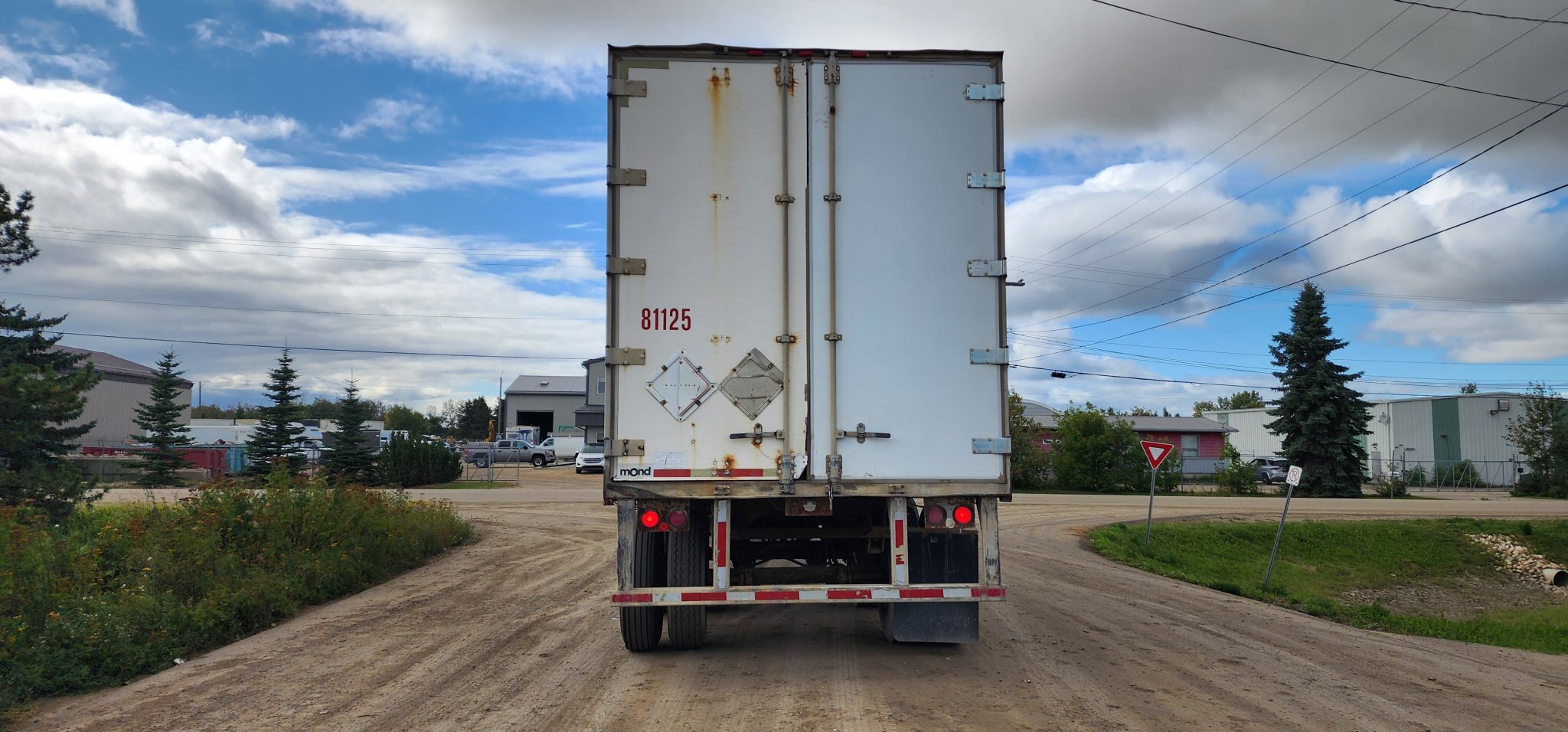 1998 Mond T/A 48ft Dry van trailer