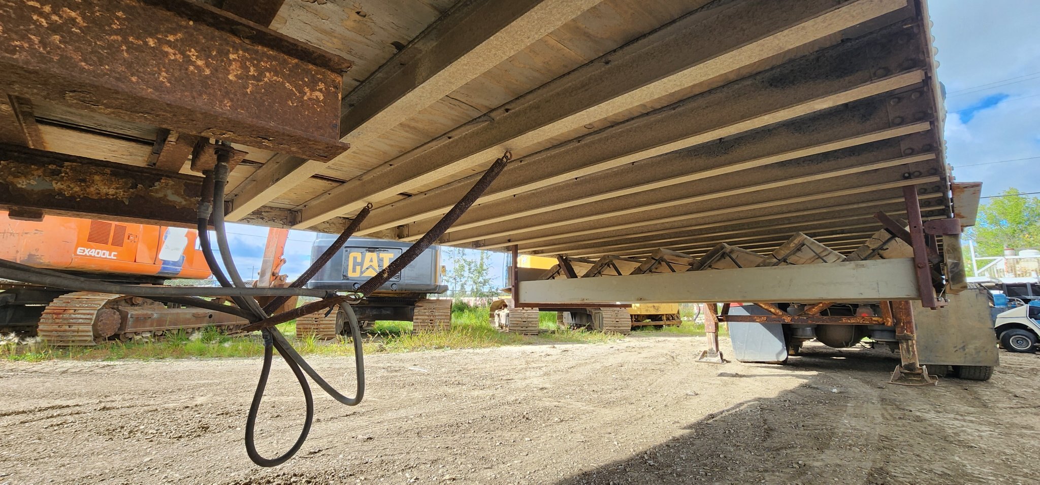 1985 Fruehauf 43ft Dry van office trailer