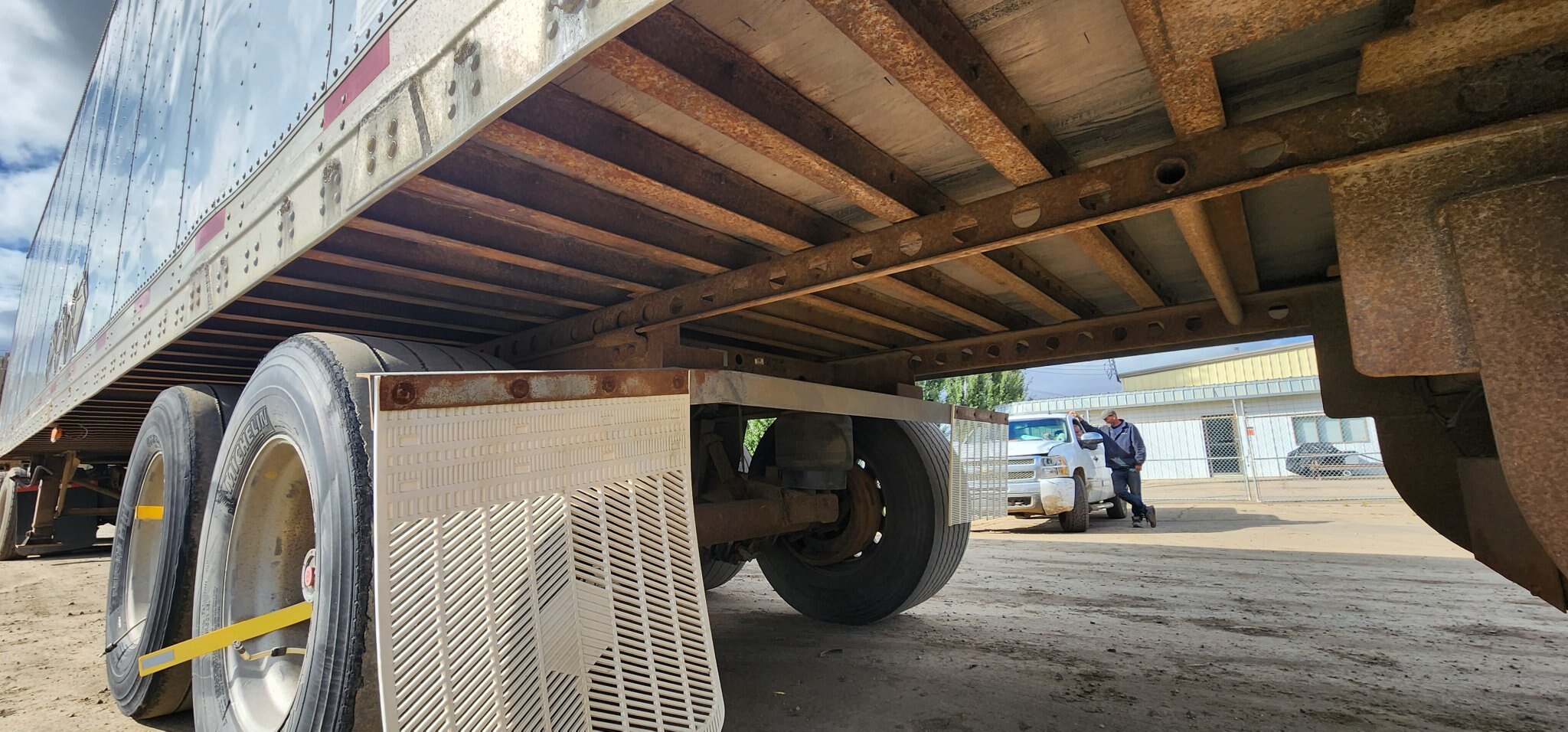 2005 Trailmobile T/A 48ft Dry Van Trailer