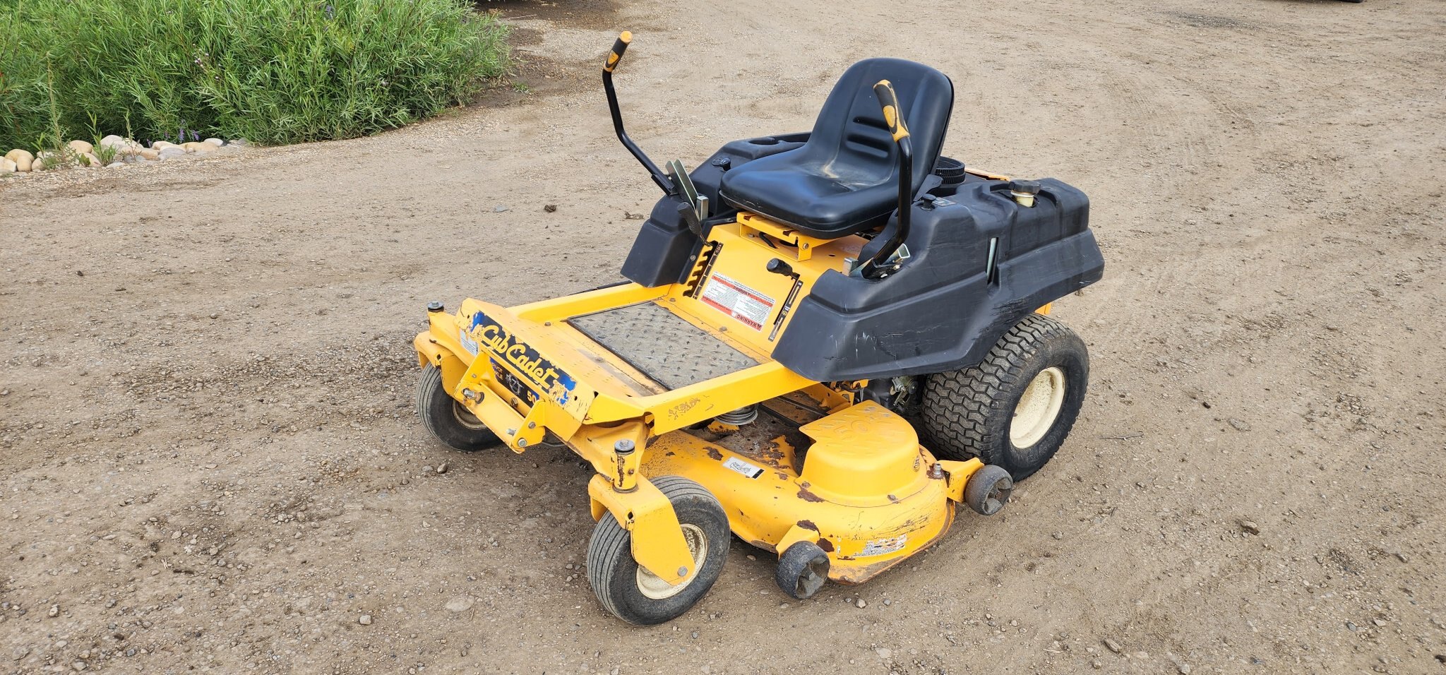 Club Cadet RZT 50 Riding Lawn Mower