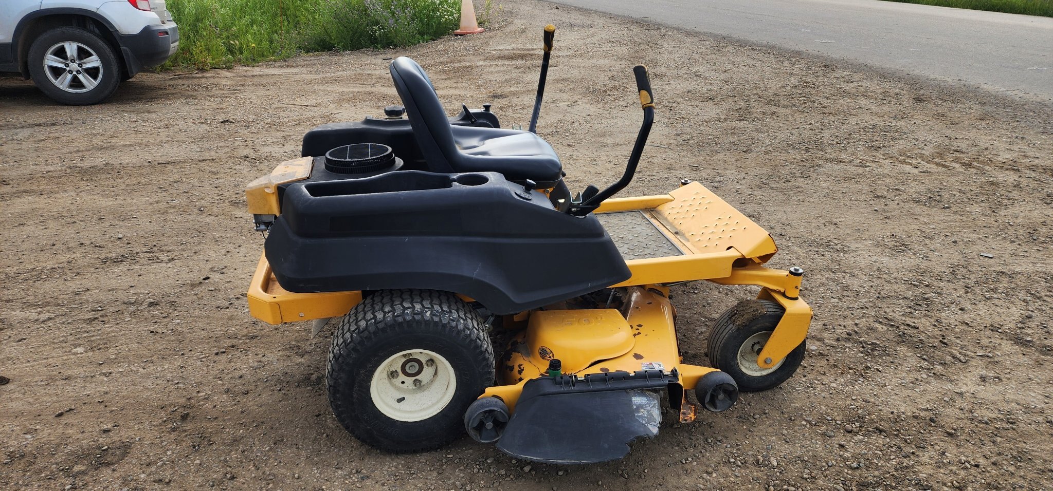 Club Cadet RZT 50 Riding Lawn Mower