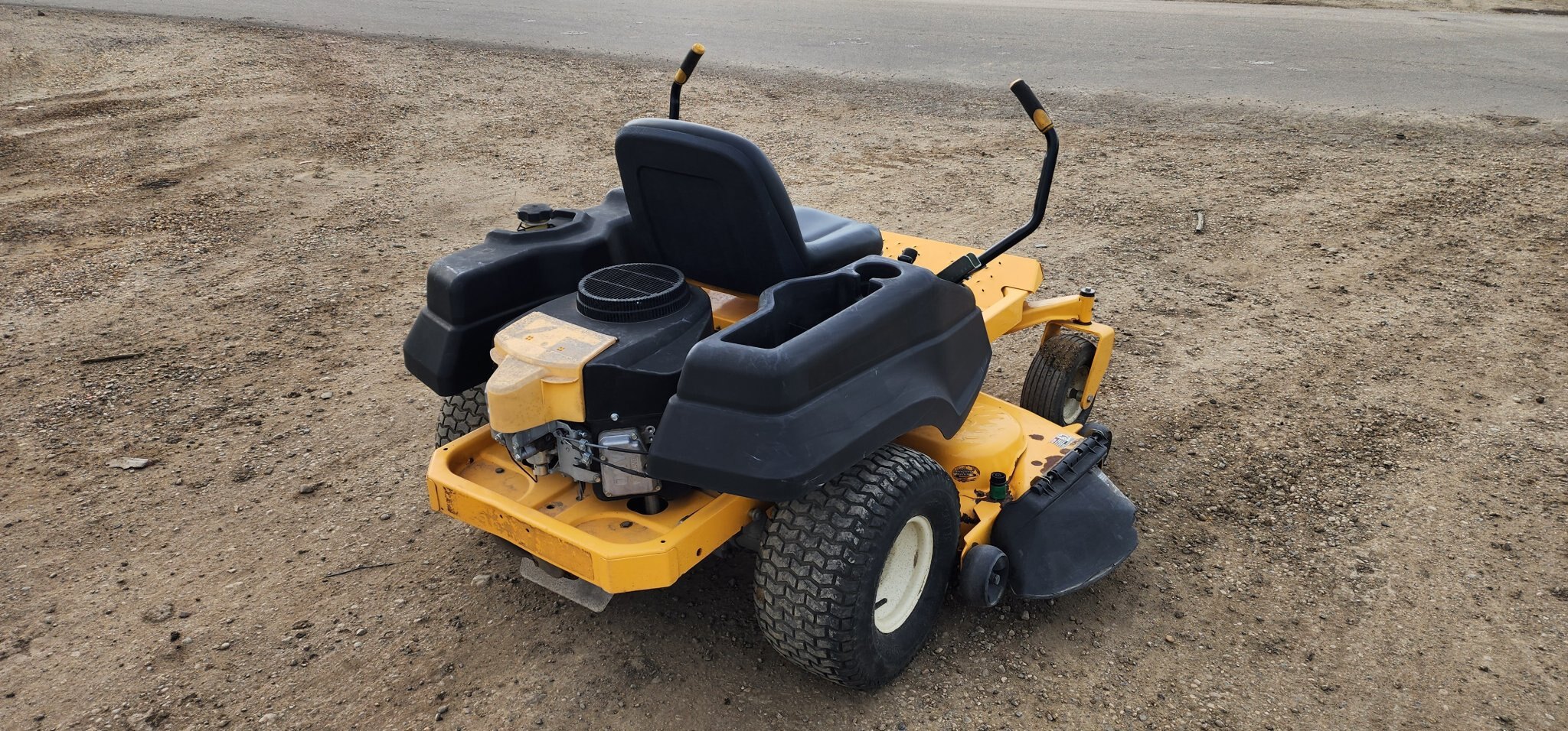 Club Cadet RZT 50 Riding Lawn Mower