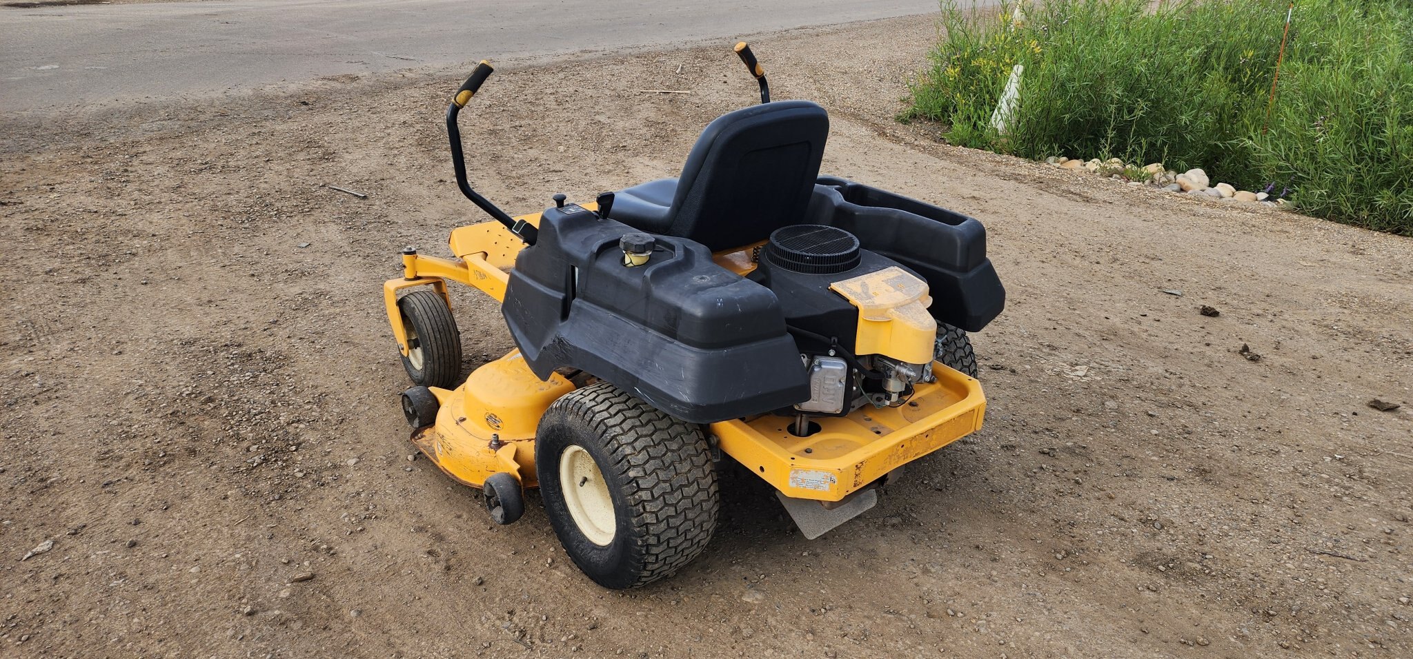 Club Cadet RZT 50 Riding Lawn Mower