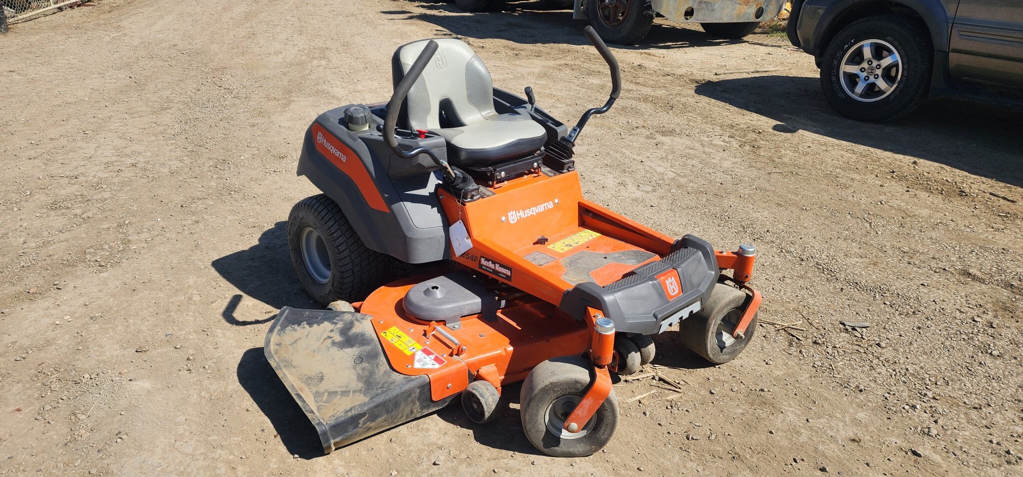 2019 Husquvarna Z254F Riding Lawn Mower