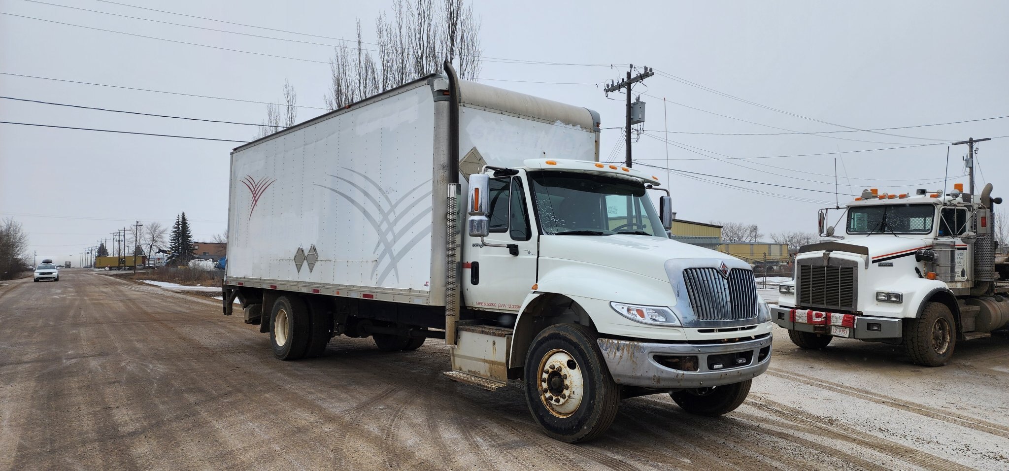 2015 International DuraStar 4300 S/A Van Body Truck