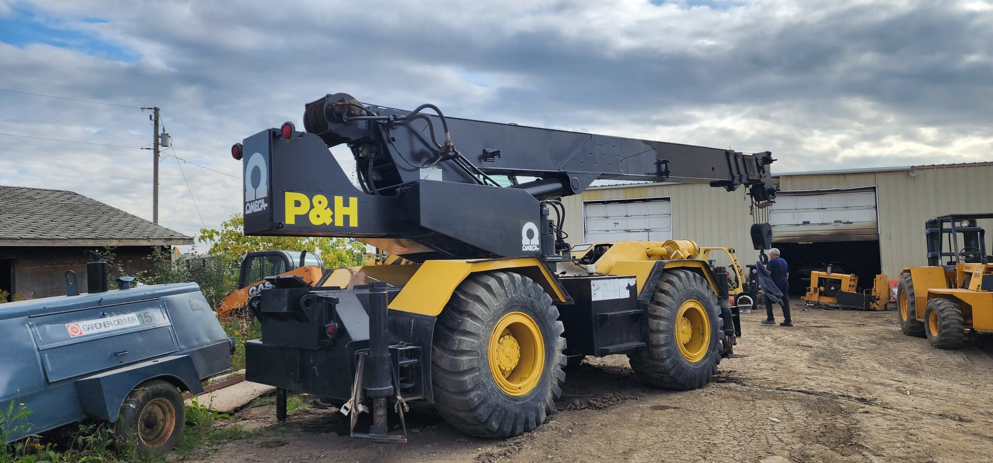 P&H Omega 20 Ton Rough Terrain Crane