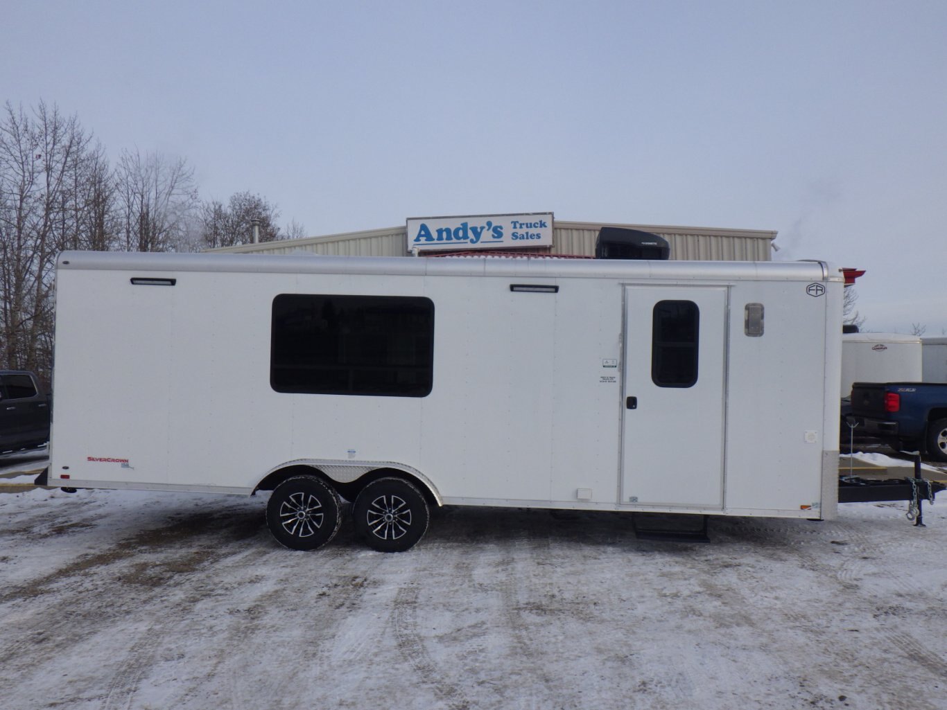 2026 CARGO MATE SILVER CROWN EDITION 8.5 X 24 OFFICE TRAILER #805330