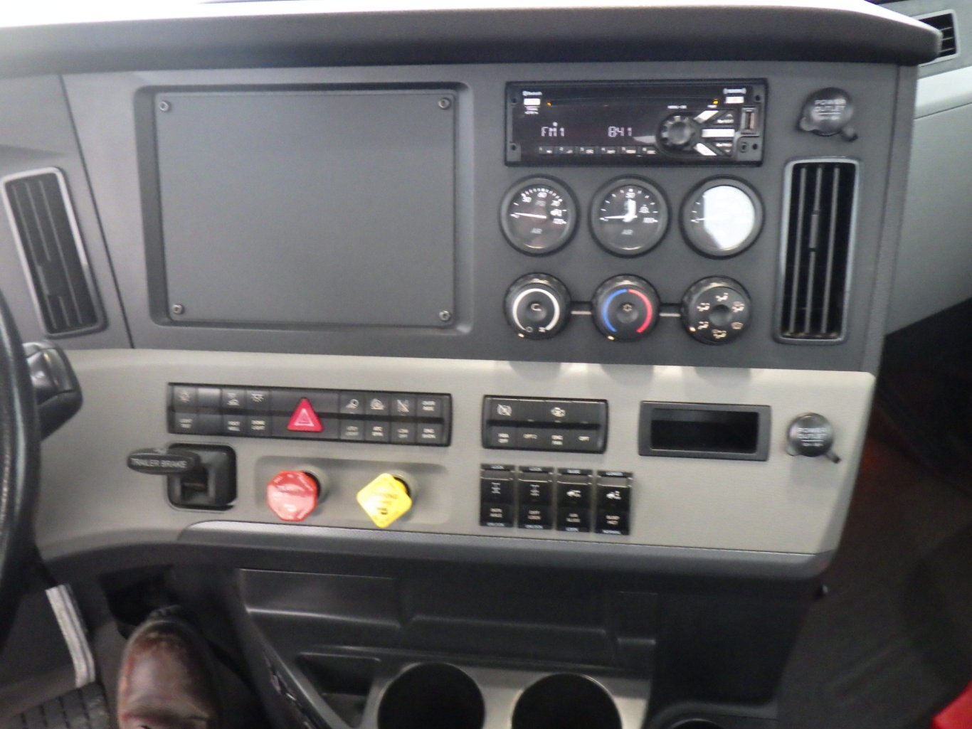 2019 FREIGHTLINER T12664ST DAY CAB TRACTOR #4853