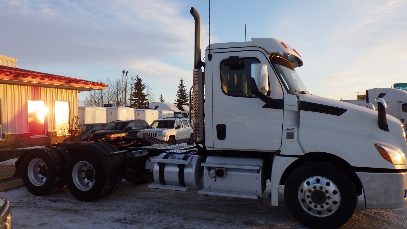 2019 Freightliner T12664ST Evolution Day Cab #9565