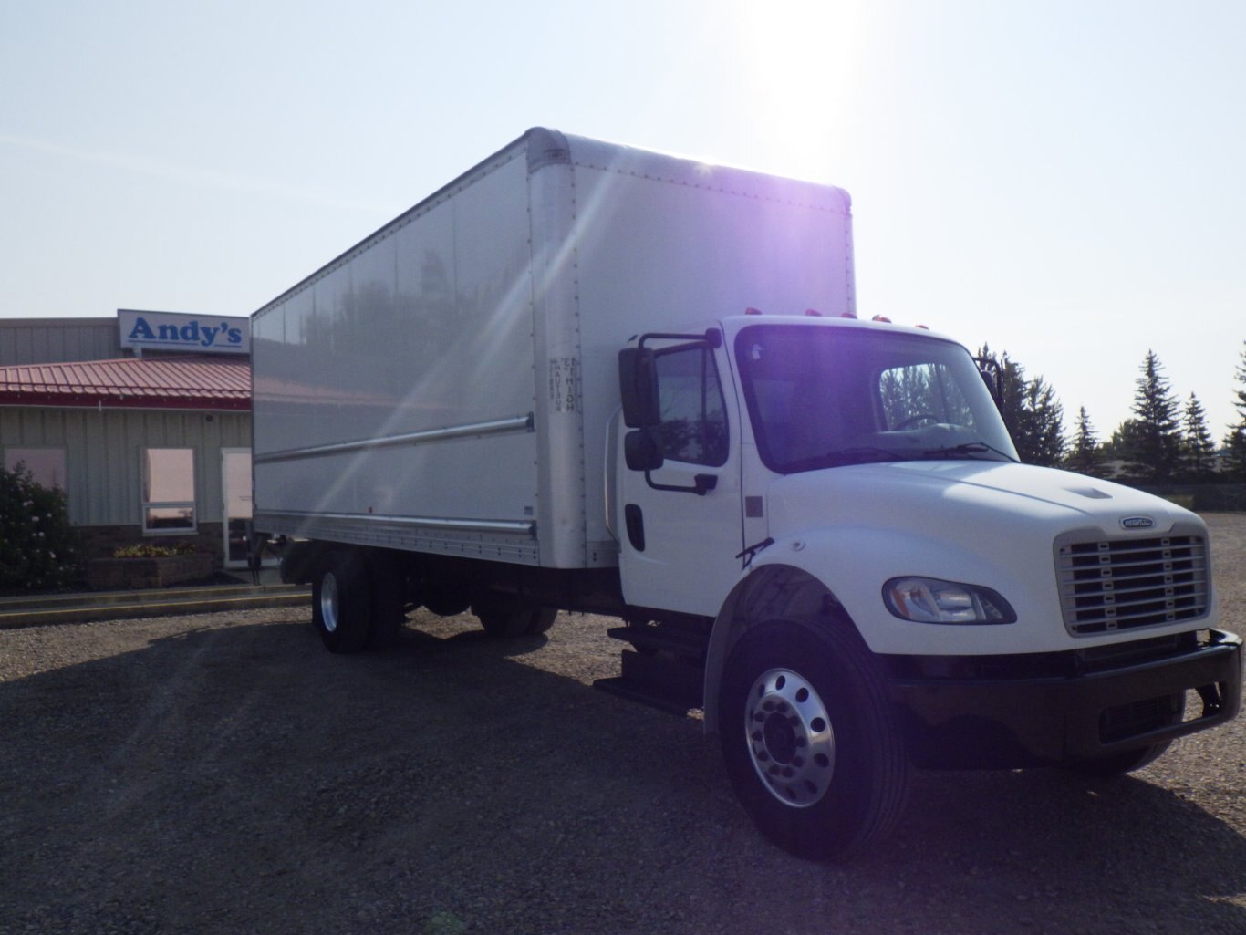 2019 FREIGHTLINER M2 WITH 26 FT DRY VAN #3976