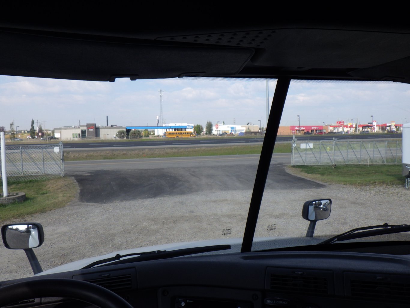 2019 FREIGHTLINER CASCADIA DAY CAB #2586