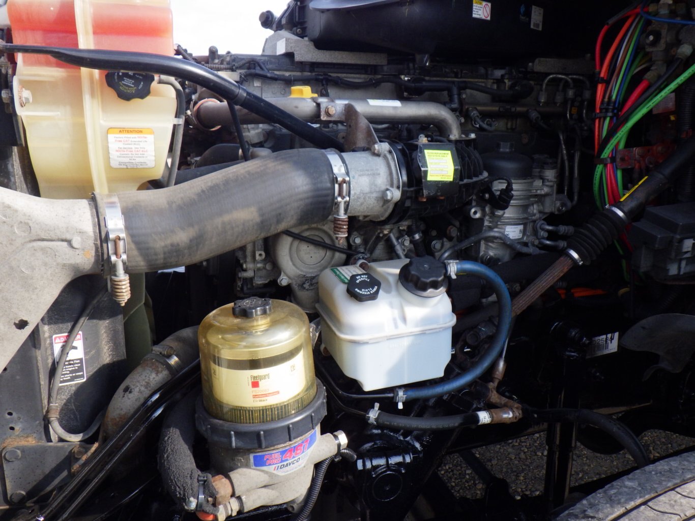 2019 FREIGHTLINER CASCADIA DAY CAB #2586