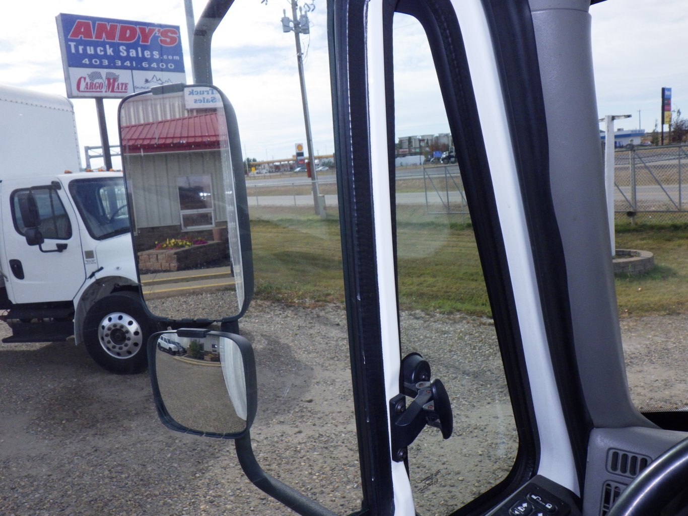 2018 INTERNATIONAL 4300 WITH 26 FT. MULTI VANS DRY VAN #3340