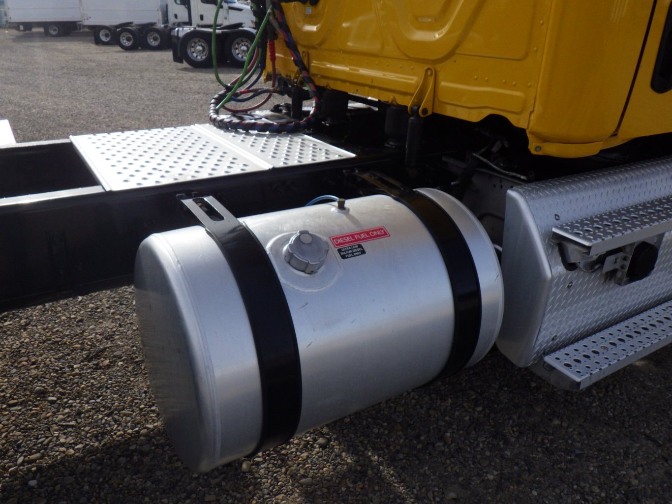 2020 FREIGHTLINER T12642ST EVOLUTION SINGLE AXLE DAY CAB #1862