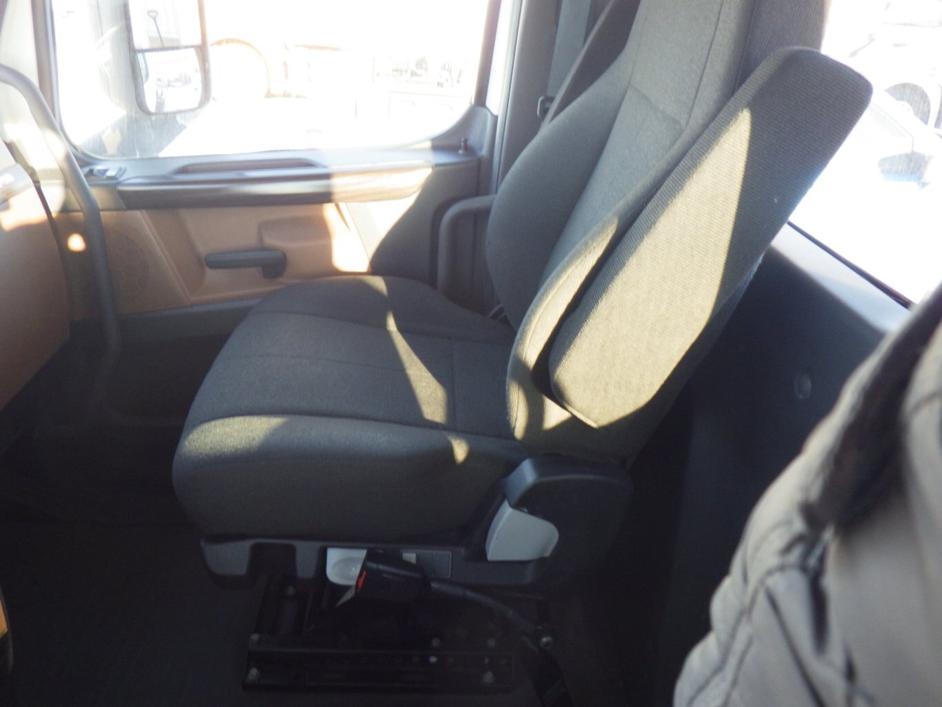 2020 FREIGHTLINER T11664ST EVOLUTION DAY CAB TRACTOR #3473